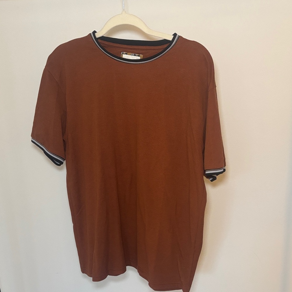 Denim & Flower Rust T-Shirt with Black Accents